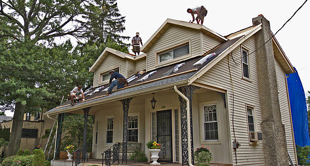 Best Commercial Roofing Services  in Happy Valley, OR